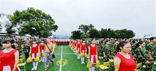 自贡市旅游职业高级中学校园环境