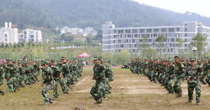 滇西科技师范学院