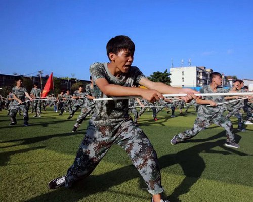 学生军训