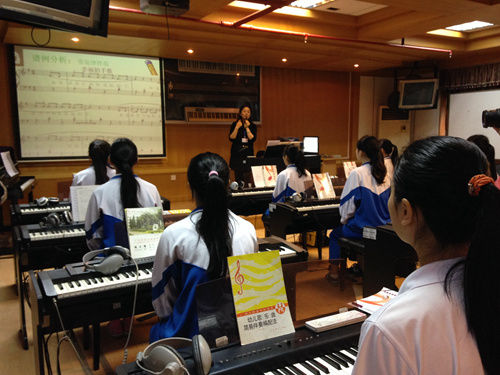 重庆幼师学院学费多少