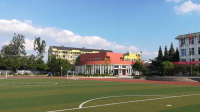 四川大学附设华西卫生学校操场