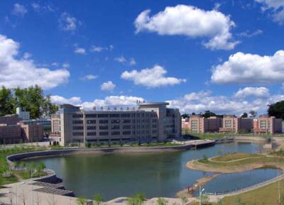 四川石油学校校园