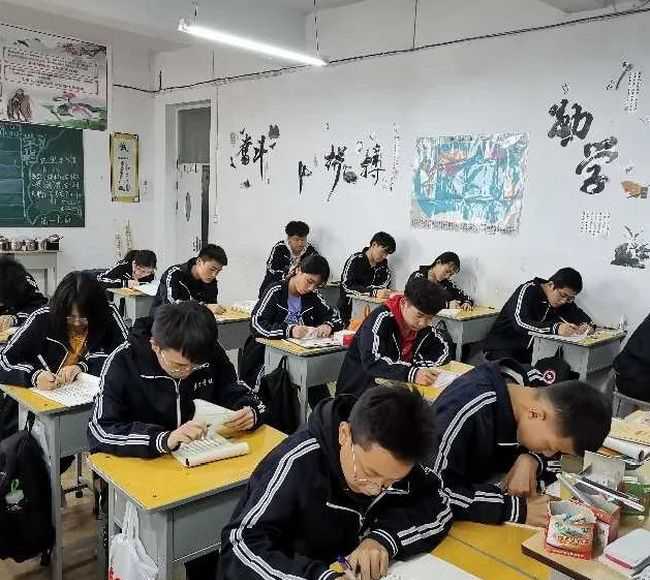 洪洞县东方中等职业学校教室