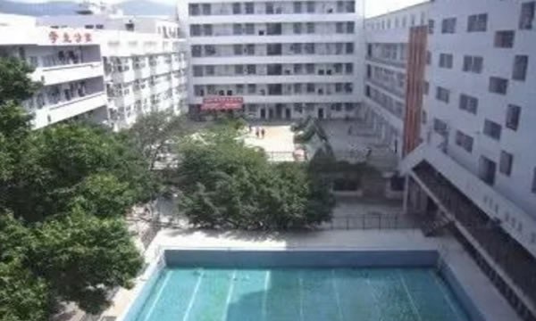 福建经贸学校实训大楼