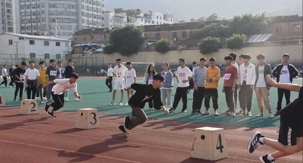 宁德财经学校财会商圈实训室