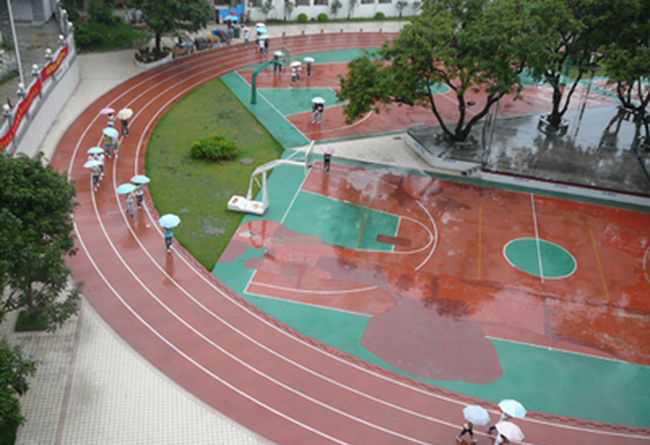 泉州财贸职业技术学校校园雨景