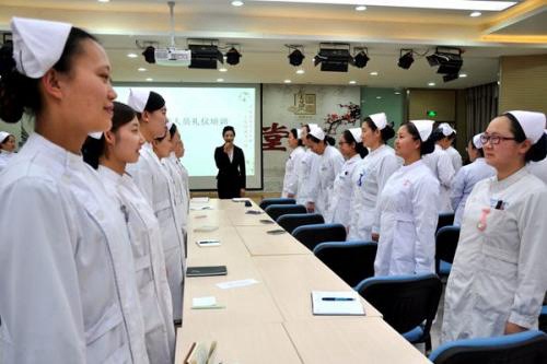 对于女生来说在花溪卫生职业学校学习后好就业吗