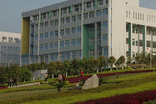 重庆市医药学校五年制大专什么专业好